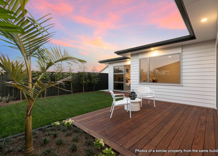  at 8 Henl Lane, Milldale, Rodney, Auckland