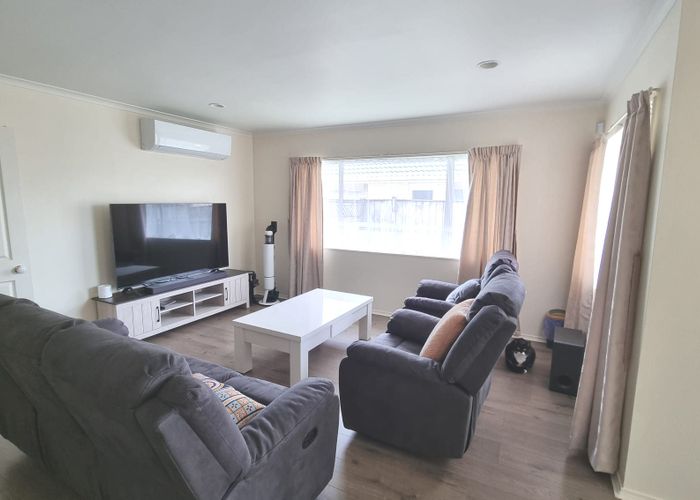 at 23 Trovare Place, Golflands, Manukau City, Auckland