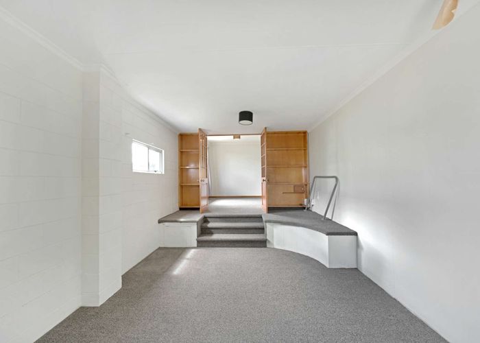  at 6 Ontario Street, East Gore, Gore