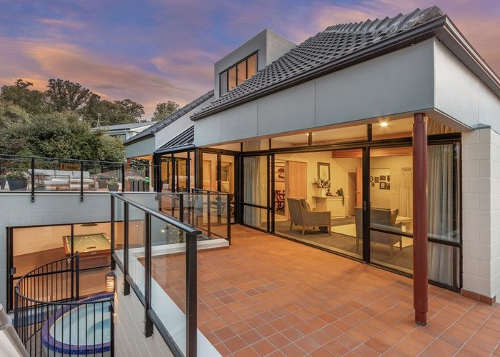  at 6 Thurlestone Place, Burnside, Christchurch