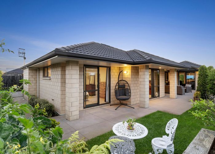  at 15 Hiria Crescent, Papamoa Beach, Papamoa