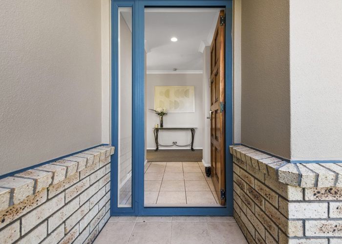  at 6 Lansell Drive, Dannemora, Manukau City, Auckland