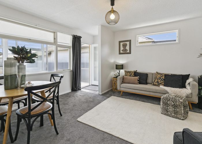  at 26 Argentine Avenue, Miramar, Wellington