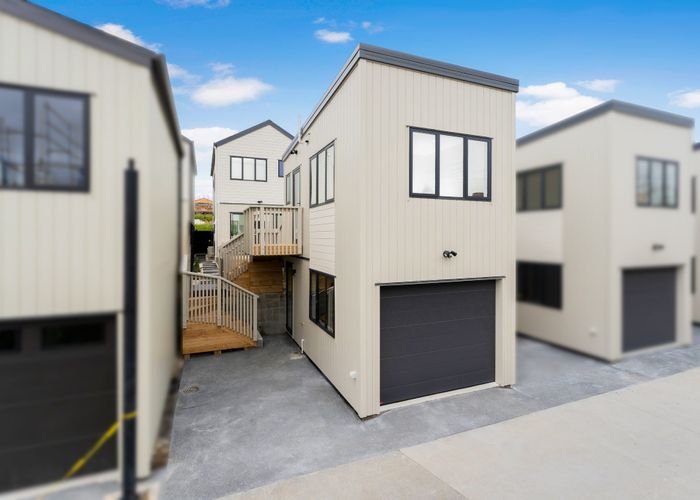  at 20 Toetoe Street, Westgate, Waitakere City, Auckland