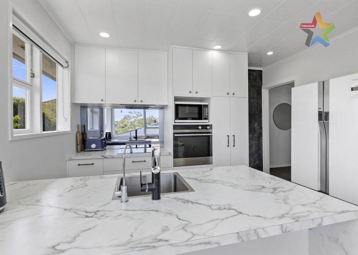  at 29 Timaru Grove, Kelson, Lower Hutt