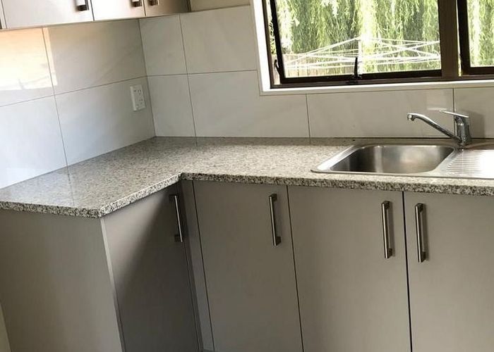  at 2/31 Shoreham Street, Avondale, Auckland City, Auckland
