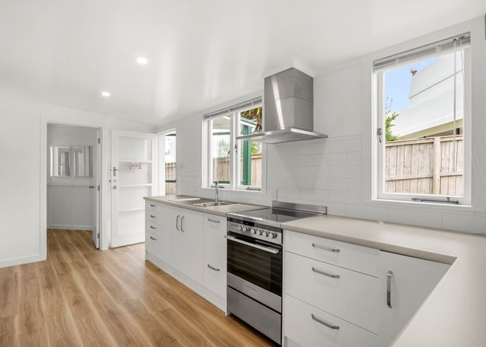  at 1-5/10 Church Crescent, Panmure, Auckland City, Auckland