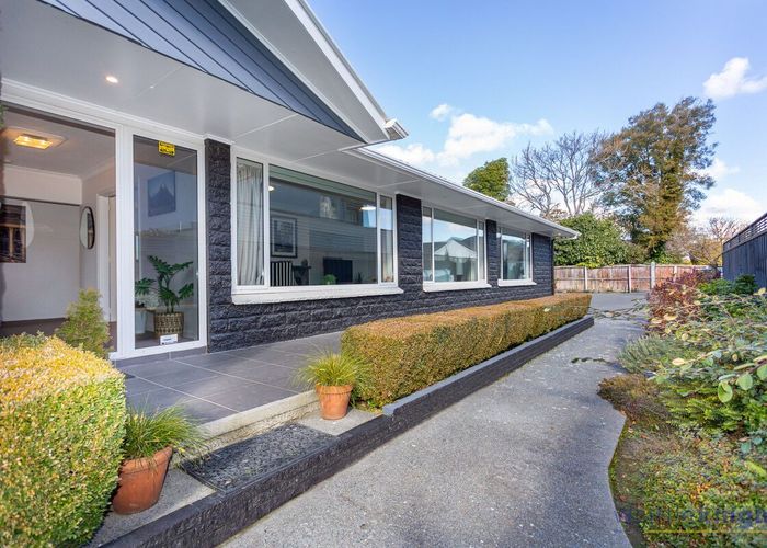  at 16a Hamilton Avenue, Fendalton, Christchurch City, Canterbury