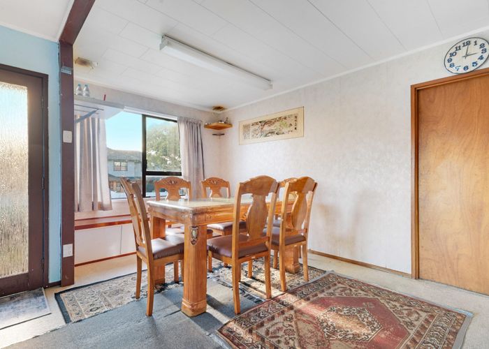  at 1 Heathberry Close, Papatoetoe, Manukau City, Auckland