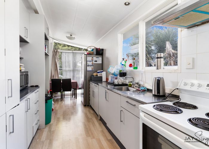  at 49 Othello Drive, Clover Park, Auckland