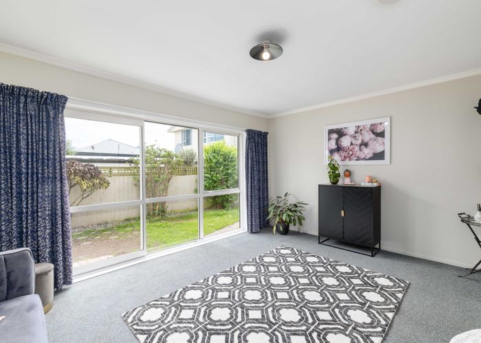  at 2/17 Seddon Street, Sydenham, Christchurch