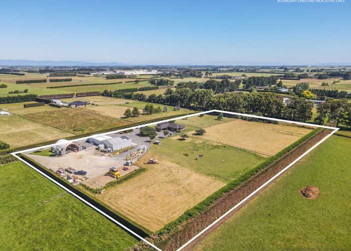  at 180 Moore Road, Lorneville, Invercargill