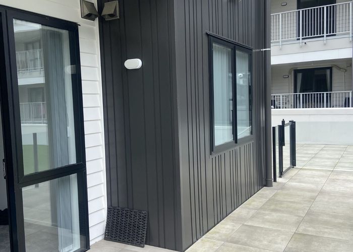  at 1/11 Carlos Drive, Flat Bush, Manukau City, Auckland
