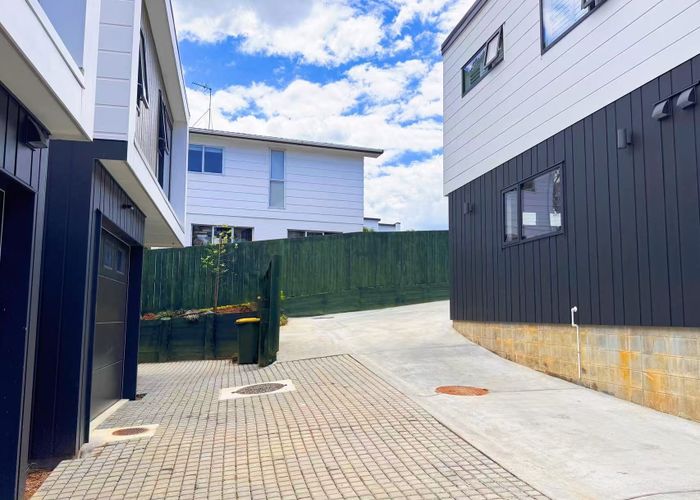  at 3/95 Oreil Ave, West Harbour, Waitakere City, Auckland