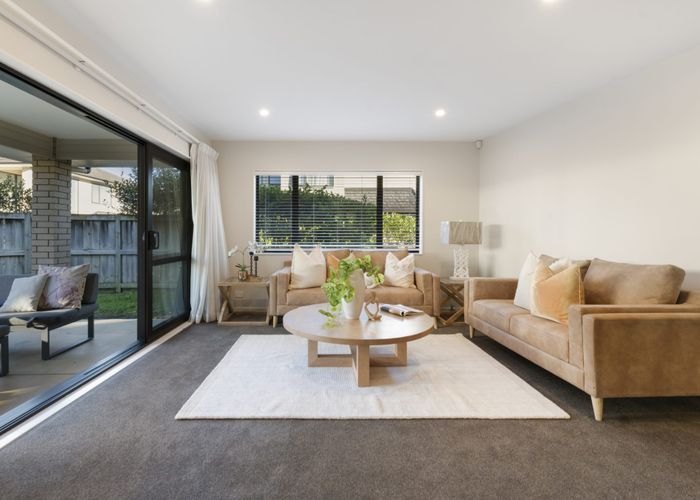  at 112B Gracechurch Drive, Flat Bush, Manukau City, Auckland