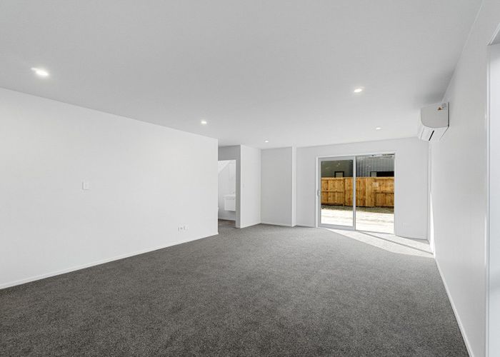  at 5 Selkirk Lane, Hamilton Lake, Hamilton, Waikato