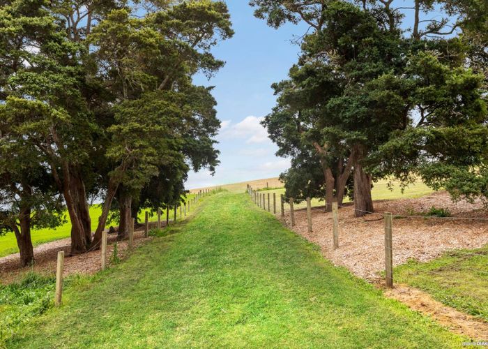  at 52 Gordon Francis Drive, Pukekohe East, Franklin, Auckland