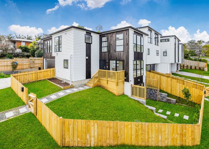  at 26 Murvale Drive, Bucklands Beach, Manukau City, Auckland