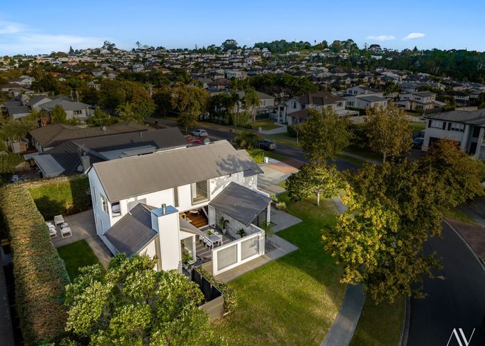  at 39 English Oak Drive, Schnapper Rock, Auckland