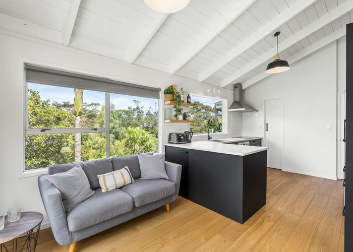  at 2/31 Tui Glen Road, Birkenhead, North Shore City, Auckland