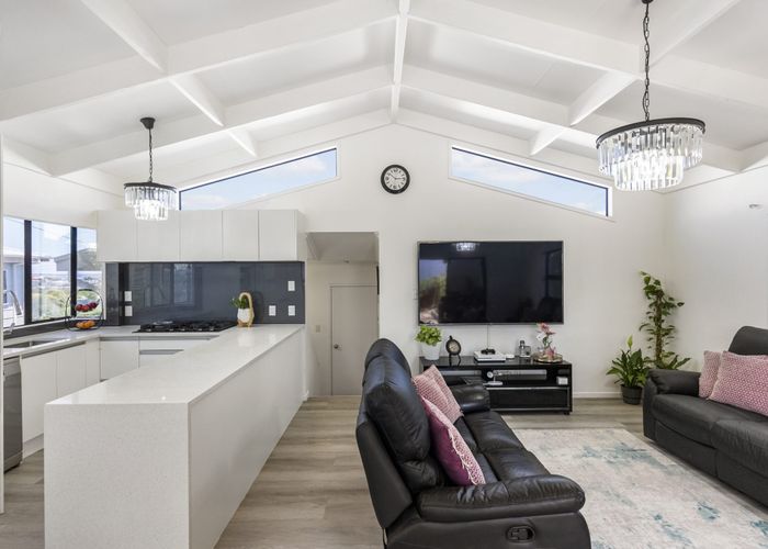  at 10B Penton Road, Stanmore Bay, Whangaparaoa