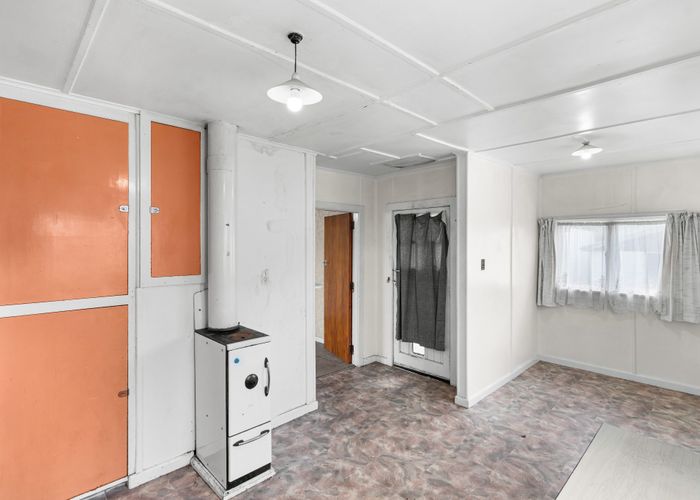  at 107 Shortland Street, Wainoni, Christchurch City, Canterbury