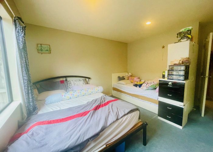  at 64 Tiger Drive, Golflands, Manukau City, Auckland