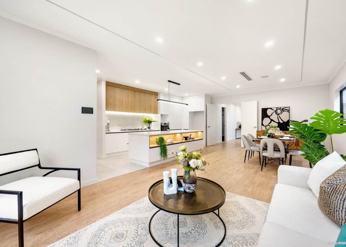  at 22 Ballyliffin Drive, Flat Bush, Manukau City, Auckland