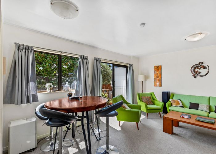  at 1/13 Paton Avenue, Te Atatu South, Waitakere City, Auckland