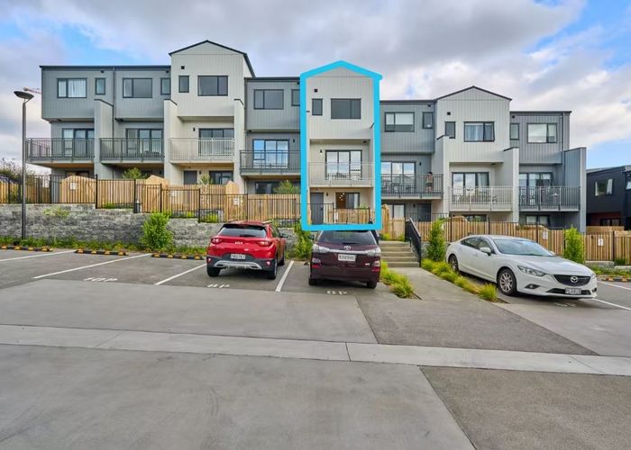  at 10 Pahoehoe Close, Mount Wellington, Auckland City, Auckland