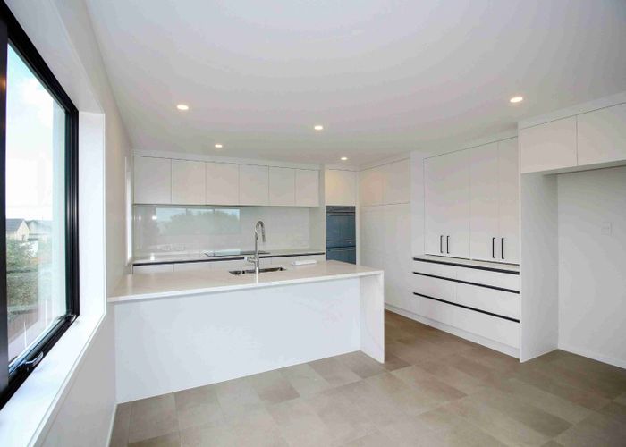  at 1/122a Bucklands Beach Road, Bucklands Beach, Manukau City, Auckland