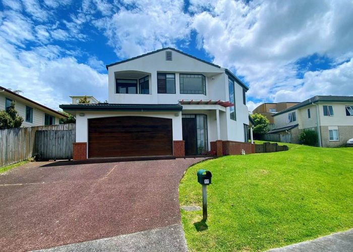  at 17 Noel Williams Place, Windsor Park, Auckland