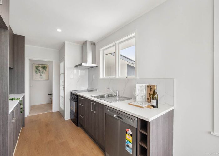  at 6 Brabham Place, Avondale, Auckland City, Auckland