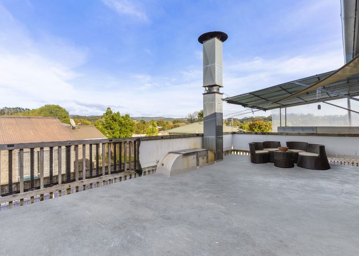  at 8/247 Henderson Valley Road, Henderson, Waitakere City, Auckland