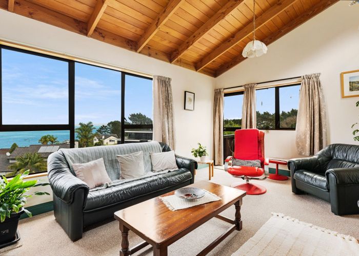  at 2 Rajan Place, Hillsborough, Auckland