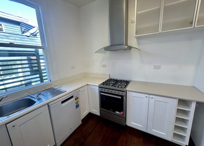  at 94 Victoria Road, Devonport, North Shore City, Auckland