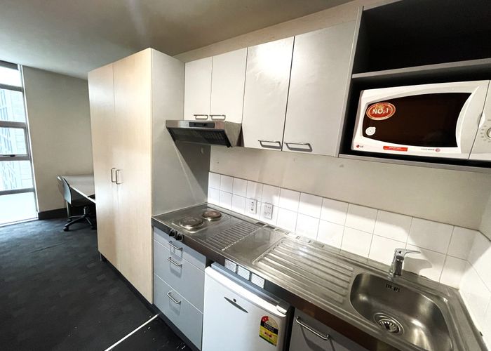  at 522/133 Beach Road, Auckland Central, Auckland
