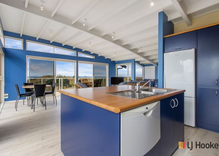  at 8 Sea Crest Place, Katikati