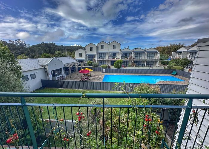  at 29/5 Carolina Place, Albany, North Shore City, Auckland