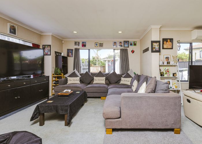  at 323 Mahia Road, Weymouth, Auckland