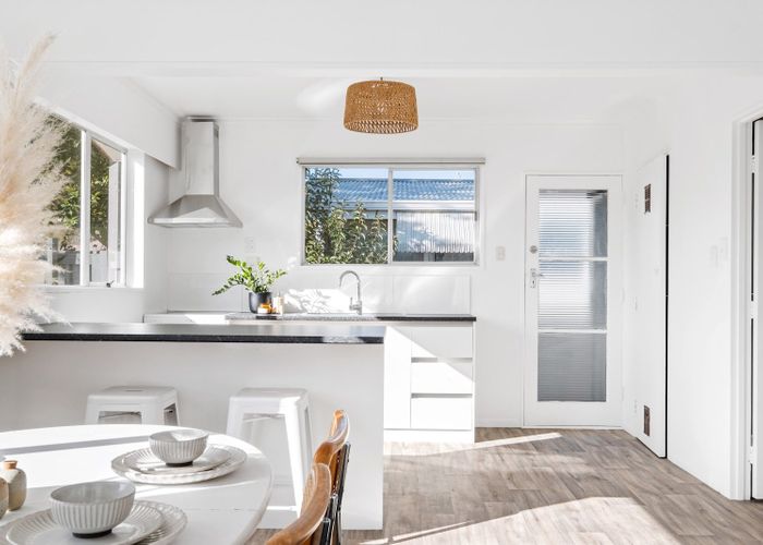  at 1/284 Aberdeen Road, Gisborne, Gisborne