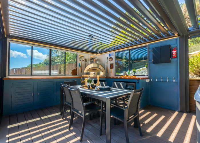  at 76 Omapere Street, Whitby, Porirua