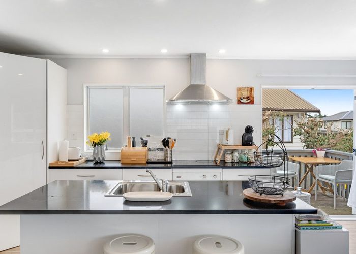  at 1/13 De Quincey Terrace, Highland Park, Manukau City, Auckland