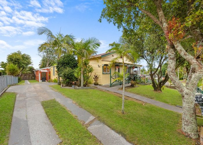  at 14 Mcleod Road, Henderson, Waitakere City, Auckland