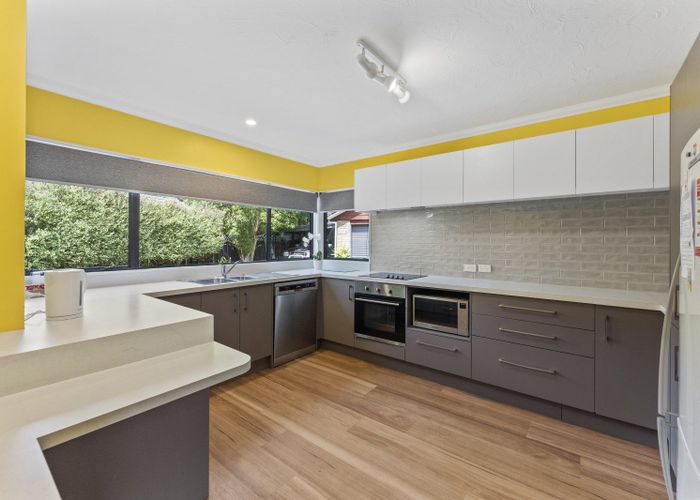  at 33 Memphis Grove, Totara Park, Upper Hutt