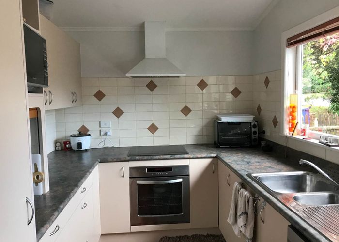  at 35 Rimutaka Place, Titirangi, Waitakere City, Auckland