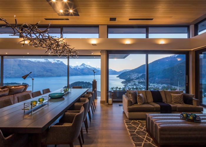  at 10 Pinnacle Place, Queenstown, Queenstown