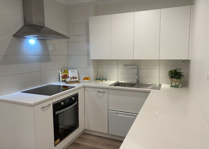  at 2/1 Orakei Road, Remuera, Auckland