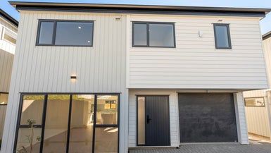  at 90D Seymour Road, Sunnyvale, Auckland