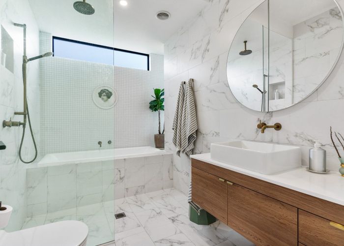  at 1/14 Colonial Road, Birkenhead, North Shore City, Auckland